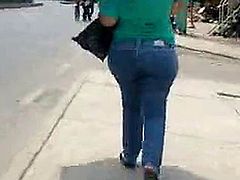 Candid Ass street mature woman 1 - xHamster.com_2