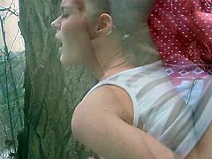 Czech girl Kelly Sun nailed in the woods in her pussy