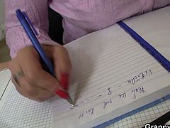 Enjoy this hot hardcore video where a mature blonde sucks and fucks in the office. She loves having some young cock at her disposal to make her cum very hard.