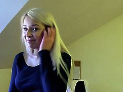 Become turned on seeing cool scene with adorable blondie. She is just an ordinary chick next door but she knows how to suck well! Now she gives unforgettable fellatio!