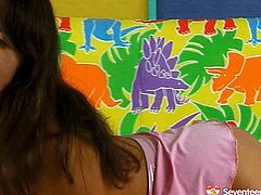 Watch this hot babe stripping in front of the camera for her boyfriend and rubbing her wet pussy in Seventeen Video sex clips.