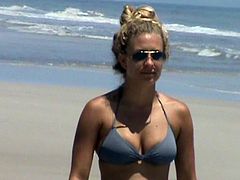 hot teen beach voyeur jiggly tits 4