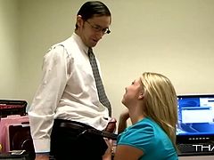This attractive chick's computer gets fixed by the dark haired guy. Blonde takes off his pants and blows his cock. Have a look at this babe in Thagson sex video.