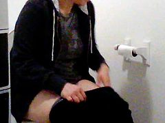 Cunada WC toilet spy