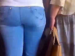 TIGHT ASS JEANS!!!!!!