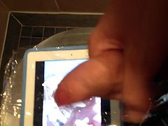 Masturbation on pornvideo iPad