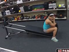 Muscular chick gets ass fucked