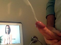 Cumming for Mercedes slow motion