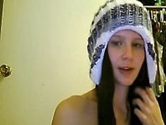 Titless 18 year old cam show