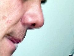 Nacho Vidal attacks sexy bodied BodyliciousS mouth with his love torpedo