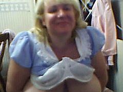 BIG BOOBED WEBCAM