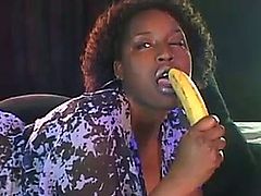 Melissa Reed second banana.