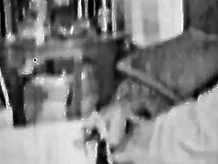 BW GIRL ON PHONE