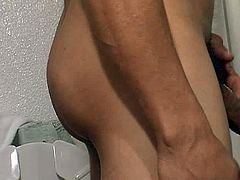 Bi Latin Men brings you a hell of a free porn video where you can see how this muscular Latino takes a shower and provokes you while assuming very naughty positions.