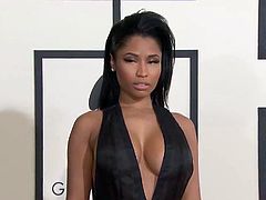 Nicki Minaj 2015 Grammy Red Carpet, epic cleavage