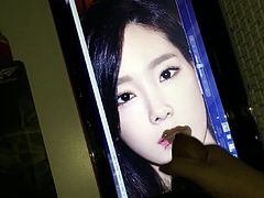 cum on Taeyeon (birthday Tribute)