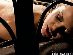 Blonde is on the way to orgasm with guys man meat fucking her love box