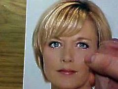 Cum Tribute - Julie Etchingham