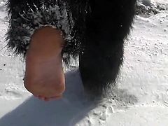 remove shoes and barefoot in the snow