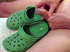 Emergency green croc fuck and cum.