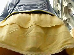 UNDER THE SKIRT UPSKIRTS 101