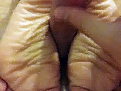 Huge cumshot on my girlfriend's feet