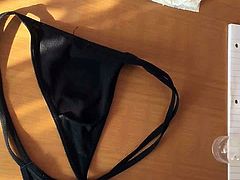 Wieder auf ihren String abgespritzt