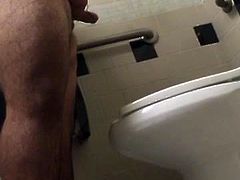 Str8 spy daddy in public toilet ll