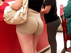 khaki shorts latina jigglt bubble butt