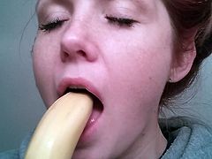 Banana Deepthroat