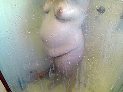 Showertime wetnicky