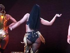 Nicki Minaj Dancing At Concert
