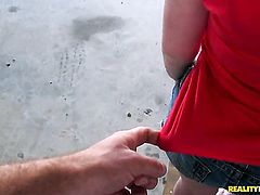 Brunette makes man happy by blowing his snake