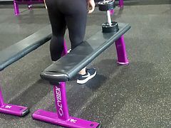 Thick Sorority Girl Working out