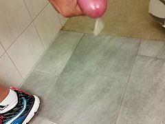 Really hard cumming