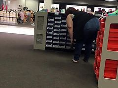 Brunette BBW Shopping For Shoes