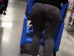 2 Milf PAWGS in jeans 1Naughty 1Nice