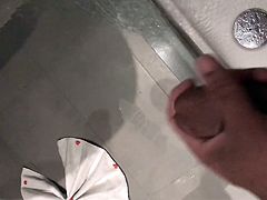 handjob cumshot In The Shower