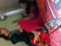 Pakistani girls doing first time lesbian