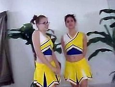 http://img1.xxxcdn.net/0o/lh/5e_lesbian_cheerleader.jpg