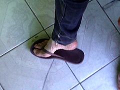 cuming and when wear brown chinelos