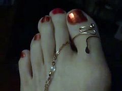 more toes