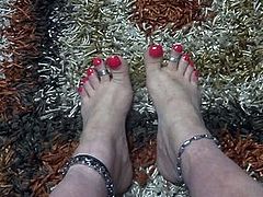pink toenails feel free