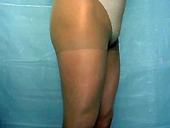 crossdresser pantyhose and white panties 011