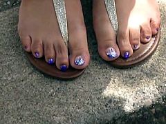 Ms. Yonda Purple Toenails