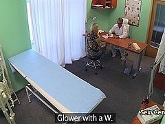 Blonde got good fuck from doctor