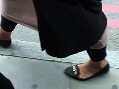 Shoe Fetish - Foot Following BBW Muslima