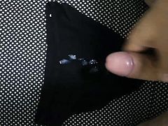 Cuming on wife's panties