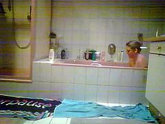 caught hot busy slut sis washing her tits and pussy