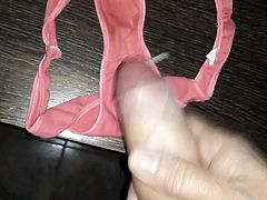 Paja en calzones de mi mujer